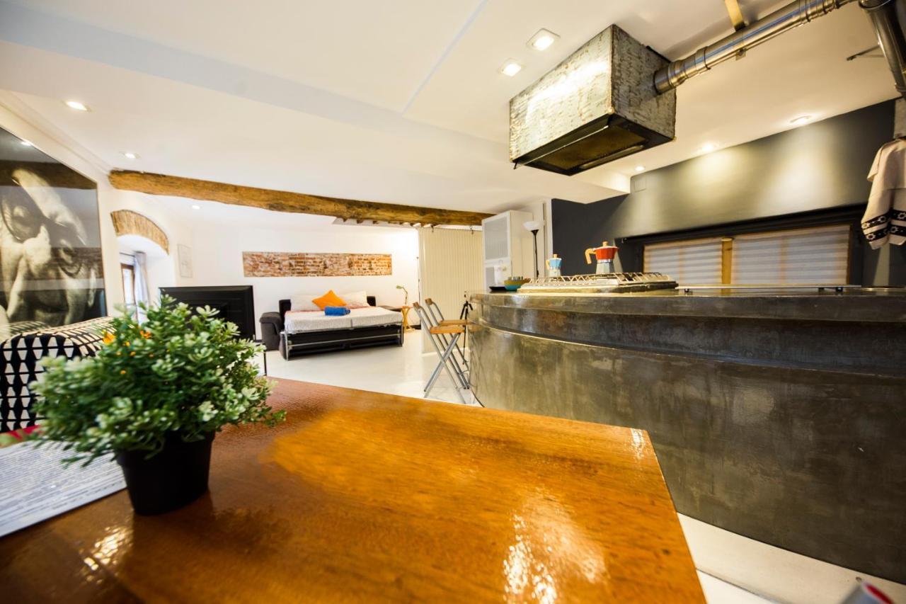 Apartamento Loft La Citta Vecchia Génova Exterior foto